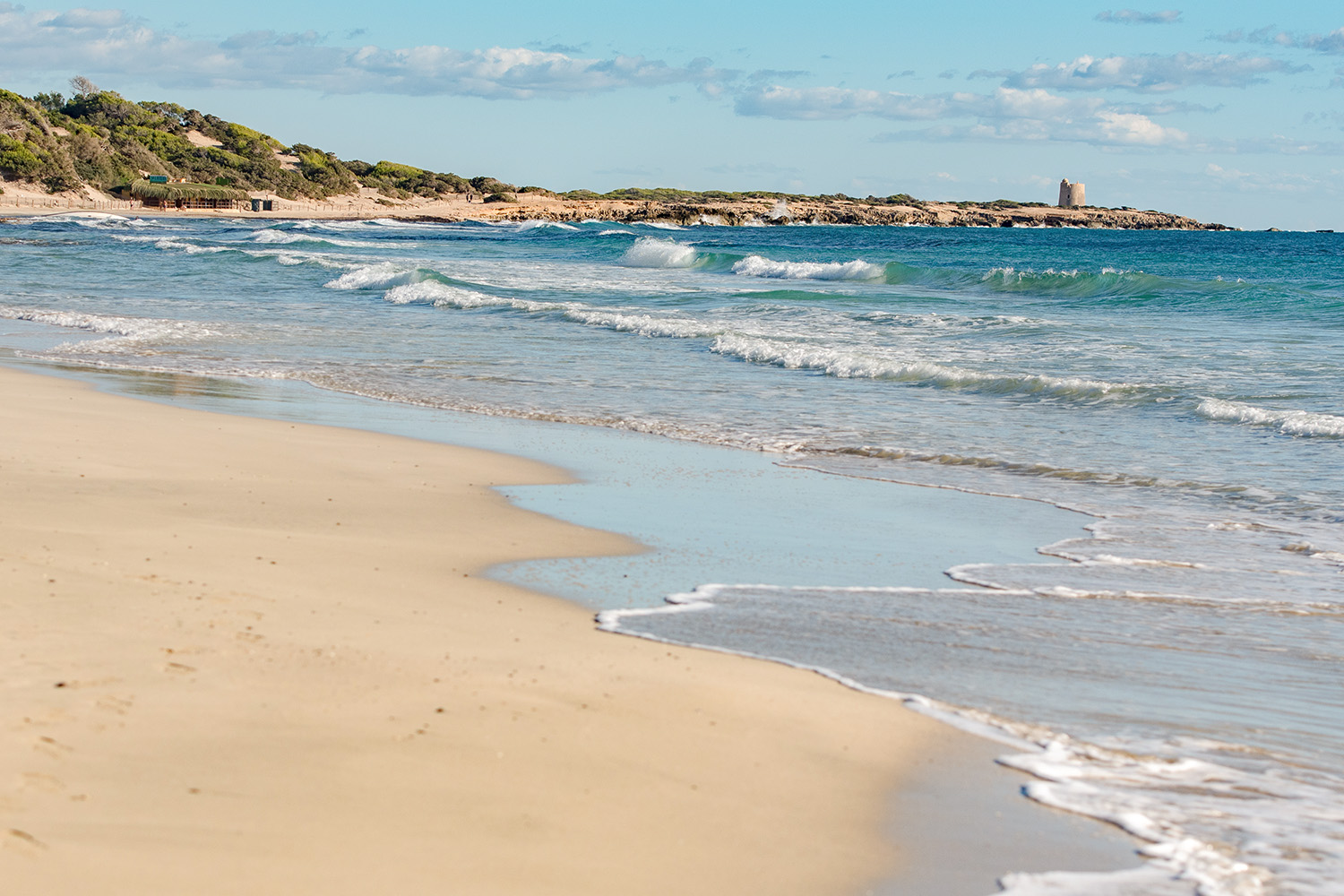 Der Strand von Ses Salines auf Ibiza
