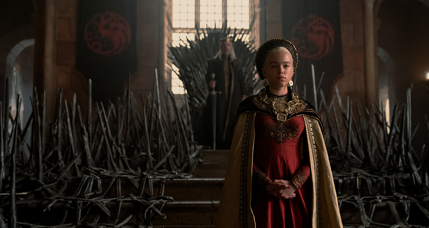 Endlich ist es so weit: Das „Game of Thrones“-Prequel rund um den Niedergang der Targaryen-Dynastie feierte Serienpremiere. Für die Filmarbeiten an „House of the Dragon“ hat man altbekannte und neue Drehorte in Island, Spanien, Portugal und England aufgesucht.