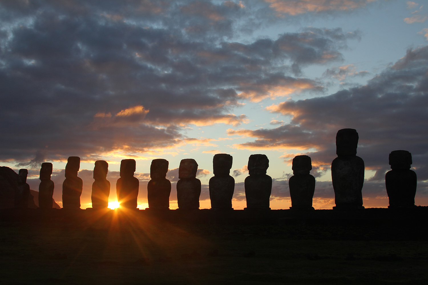Ursprünglich sollen über 1000 Moai die Osterinsel bedeckt haben. 