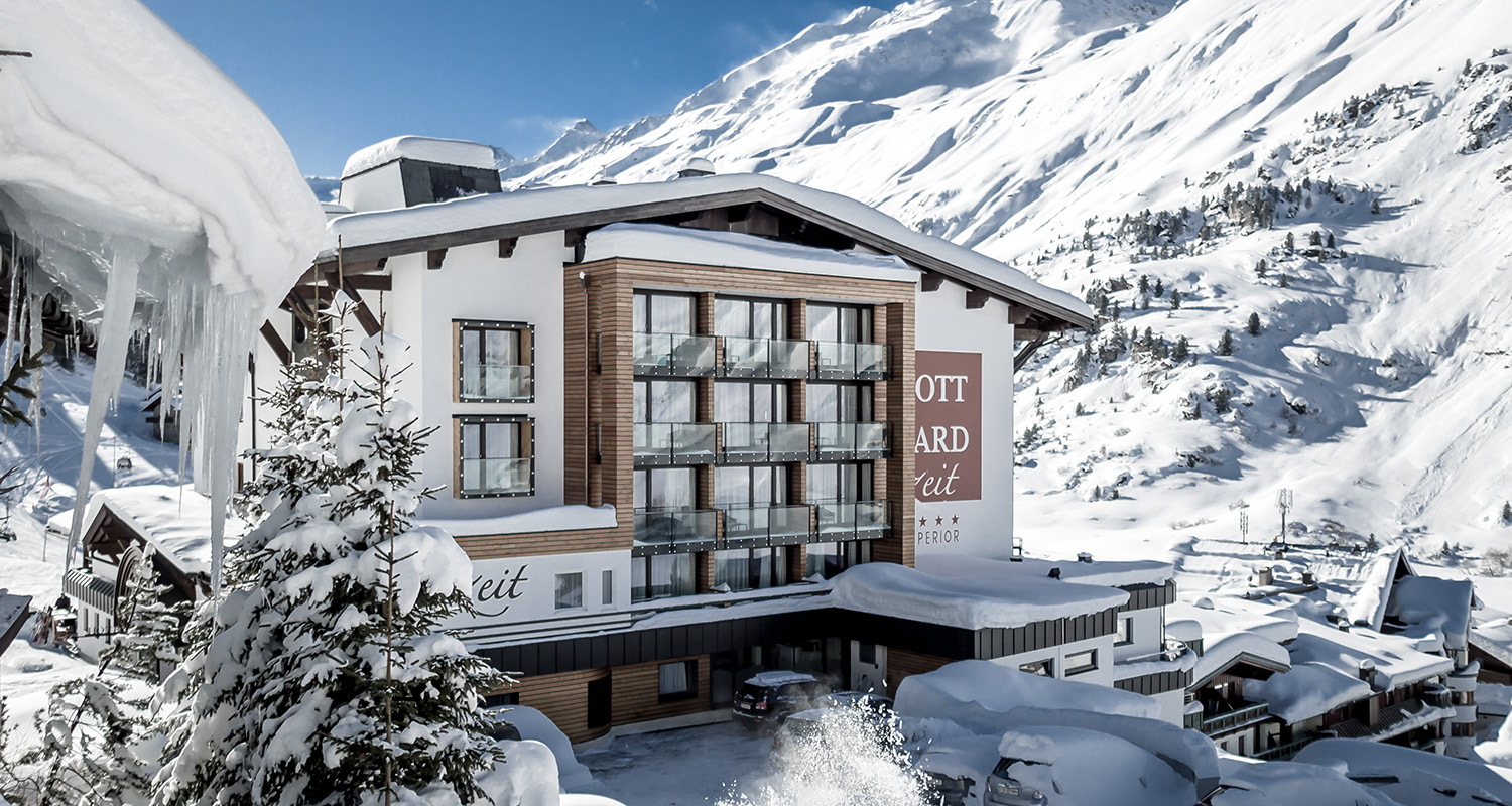 Obergurgl, im Herzen der Ötztaler Alpen gelegen, wartet nicht nur mit herausragenden Pisten auf. Wer hier im Hotel Gotthard-Zeit absteigt, wird mit entspannten Tagen voller feinster Kulinarik und Wellness belohnt.