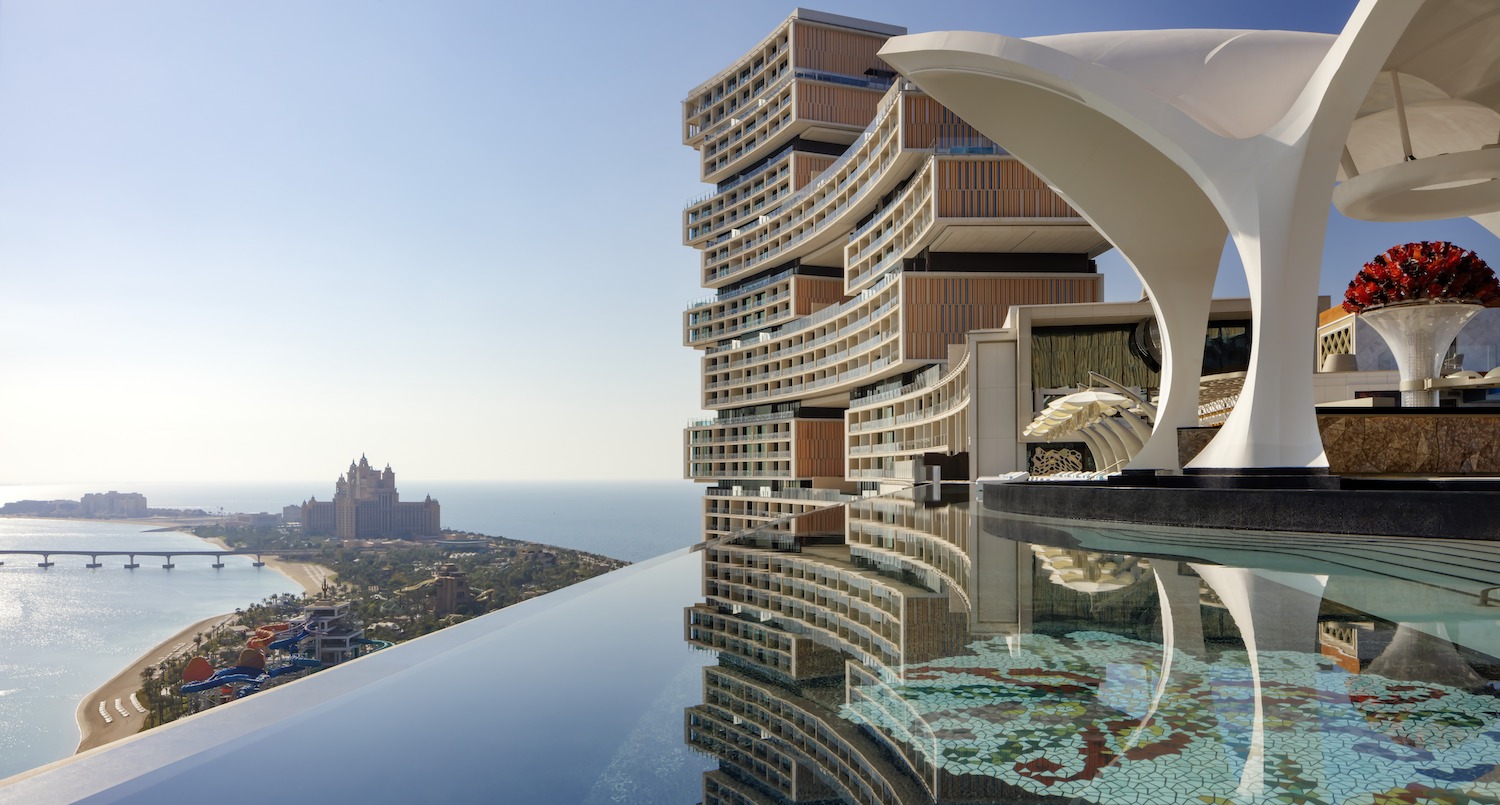 Dieser Sky Pool ist der perfekte Ort für einen Sundowner in Dubai
